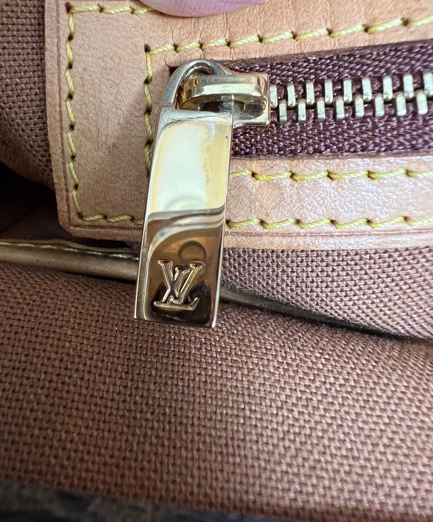 LOUIS VUITTON VAVIN GM MONOGRAM SHOULDER TOTE BAG