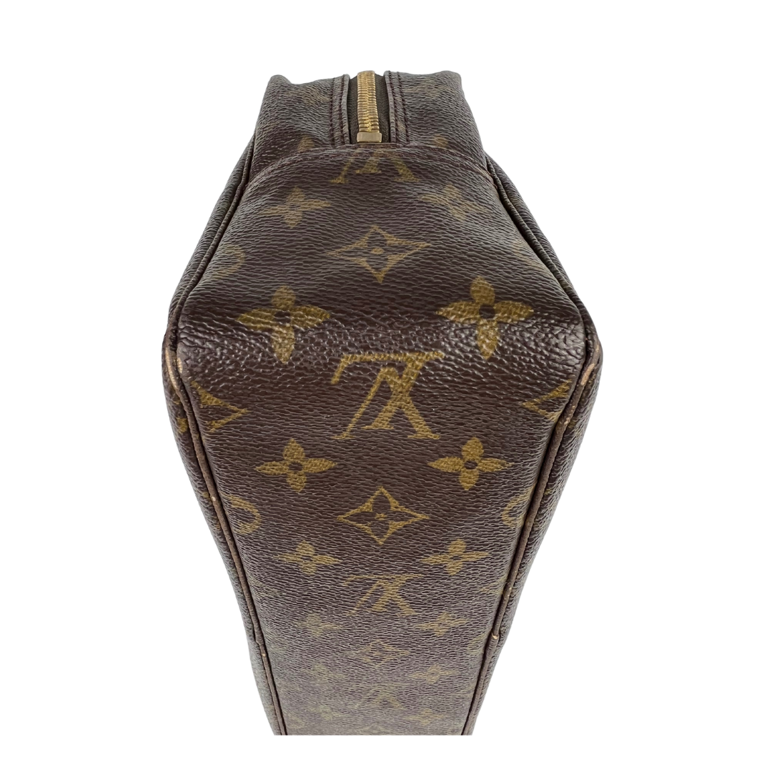 LOUIS VUITTON TROUSSE TOILETTE 28