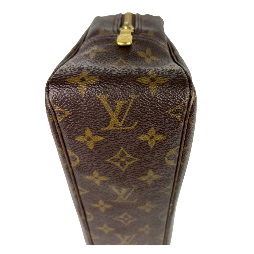 LOUIS VUITTON TROUSSE TOILETTE 28